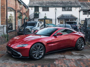 Image 4/20 de Aston Martin Vantage V8 (2019)