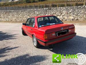 Bild 4/10 von BMW 320is (1988)