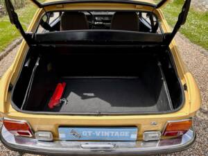 Image 37/71 of Peugeot 304 S Coupe (1974)