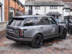 Immagine 7/18 di Land Rover Range Rover Vogue P400 (2019)