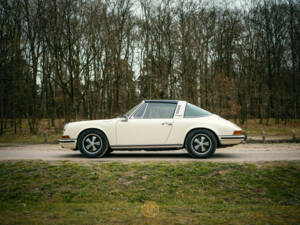 Image 8/50 of Porsche 911 2.4 T &quot;Ölklappe&quot; (1972)