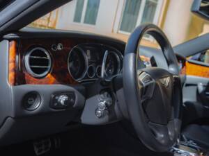 Imagen 17/68 de Bentley Flying Spur V8 S (2017)
