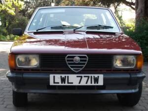 Image 5/9 of Alfa Romeo Giulietta 1.6 (1981)