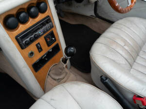 Image 17/50 of Beauford Serie 3 (2010)