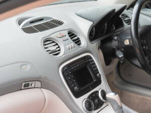 Bild 49/50 von Mercedes-Benz SL 55 AMG (2004)
