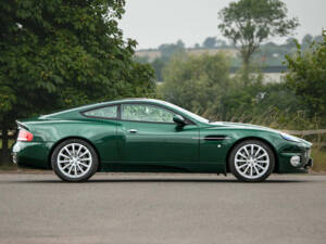 Imagen 5/44 de Aston Martin V12 Vanquish (2002)