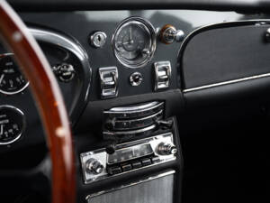 Bild 25/28 von Aston Martin DB 5 (1964)