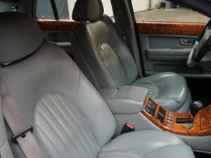 Imagen 43/50 de Bentley Arnage R (2004)