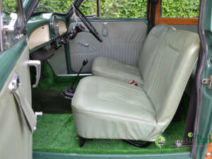 Image 15/50 of Morris Minor 1000 (1964)