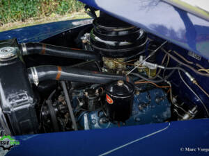 Image 20/45 of Ford Pilot V8 (1947)