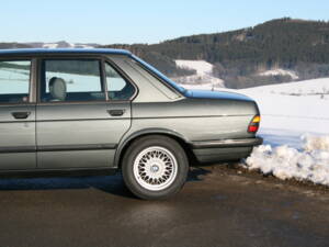 Imagen 48/65 de BMW 520i (1987)