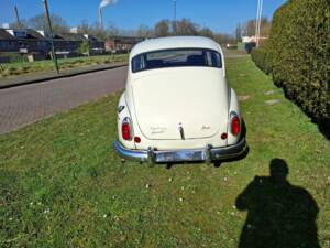 Image 7/41 of Volvo PV 544 Sport (1962)