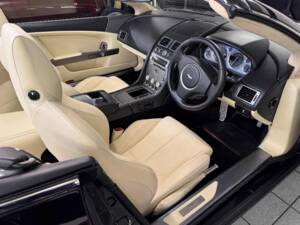 Bild 32/38 von Aston Martin DB 9 Volante (2008)