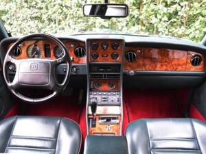 Immagine 20/43 di Bentley Continental R (1993)