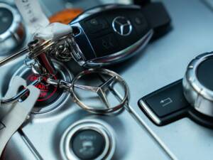 Image 41/50 of Mercedes-Benz SLS AMG (2010)