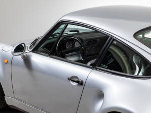 Imagen 13/37 de Porsche 911 Turbo S &quot;Leichtbau&quot; (1992)