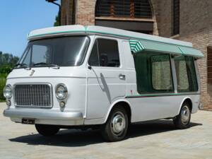 Imagen 1/39 de FIAT 238 - 1500 (1976)