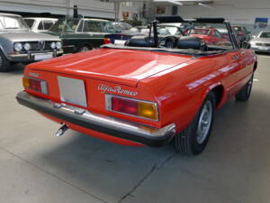 Image 25/36 of Alfa Romeo 2000 Spider Veloce (1982)
