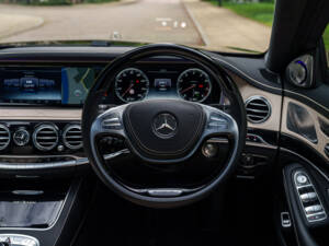 Immagine 19/42 di Mercedes-Benz Maybach S 600 (2015)
