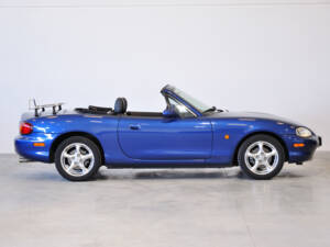 Image 39/47 of Mazda MX-5 1.8 (1999)