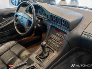 Image 45/46 of BMW 850CSi (1993)