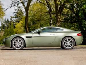 Immagine 2/14 di Aston Martin V8 Vantage (2007)