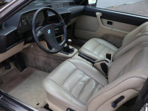 Image 26/38 of BMW 628 CSi (1984)