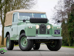 Bild 29/72 von Land Rover 88 (1966)