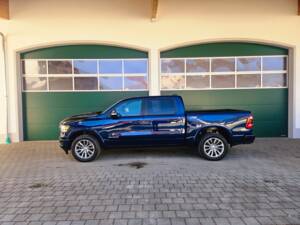 Image 5/69 of Dodge Ram 1500 (2022)