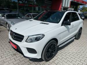 Imagen 1/19 de Mercedes-Benz GLE 350 d 4MATIC (2016)