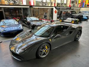 Bild 8/14 von Ferrari 488 GTB (2017)