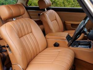 Bild 3/40 von Daimler Sovereign 4.2 (1976)