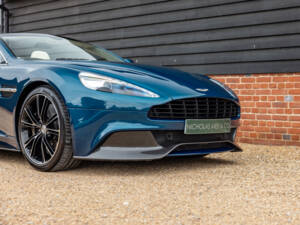 Image 14/68 de Aston Martin Vanquish Volante (2014)