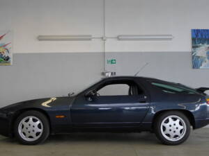 Image 1/35 of Porsche 928 GT (1990)