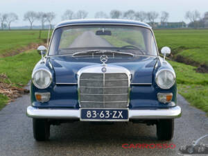 Afbeelding 7/37 van Mercedes-Benz 200 (1967)