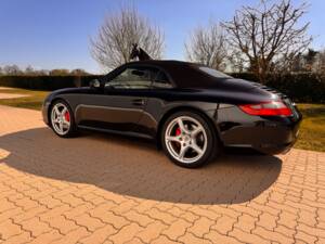 Bild 22/66 von Porsche 911 Carrera S (2006)