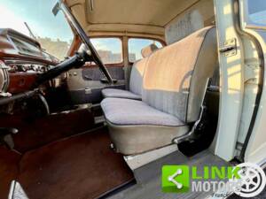 Image 7/10 of Mercedes-Benz 220 S (1958)