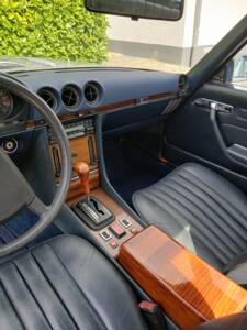 Image 15/26 of Mercedes-Benz 380 SL (1981)