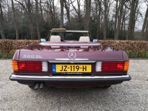 Image 8/38 of Mercedes-Benz 560 SL (1986)