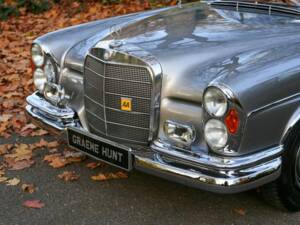 Image 32/50 of Mercedes-Benz 220 SE Cabriolet (1966)