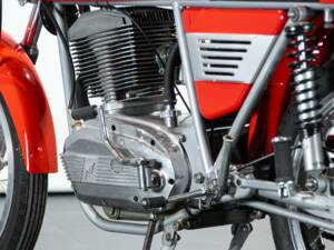 Image 27/50 of MV Agusta DUMMY (1980)