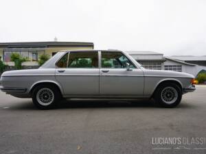 Image 14/76 de BMW 3,3 L (1975)