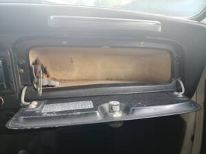 Bild 129/160 von Volkswagen Käfer 1300 (1971)