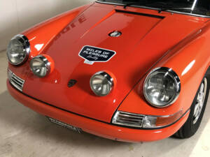 Imagen 10/26 de Porsche 911 2.0 T (1967)