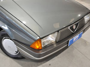 Bild 6/29 von Alfa Romeo 75 1.6 (1987)