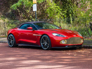 Bild 2/70 von Aston Martin Vanquish Zagato Volante (2017)