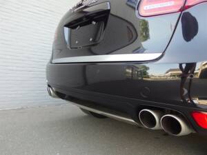 Bild 16/98 von Porsche Cayenne Turbo (2010)