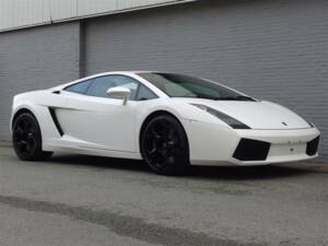 Image 2/100 of Lamborghini Gallardo (2005)