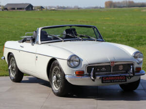 Bild 34/50 von MG MGB (1972)
