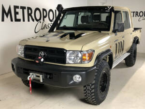 Image 7/26 of Toyota Land Cruiser GRJ79 (2023)